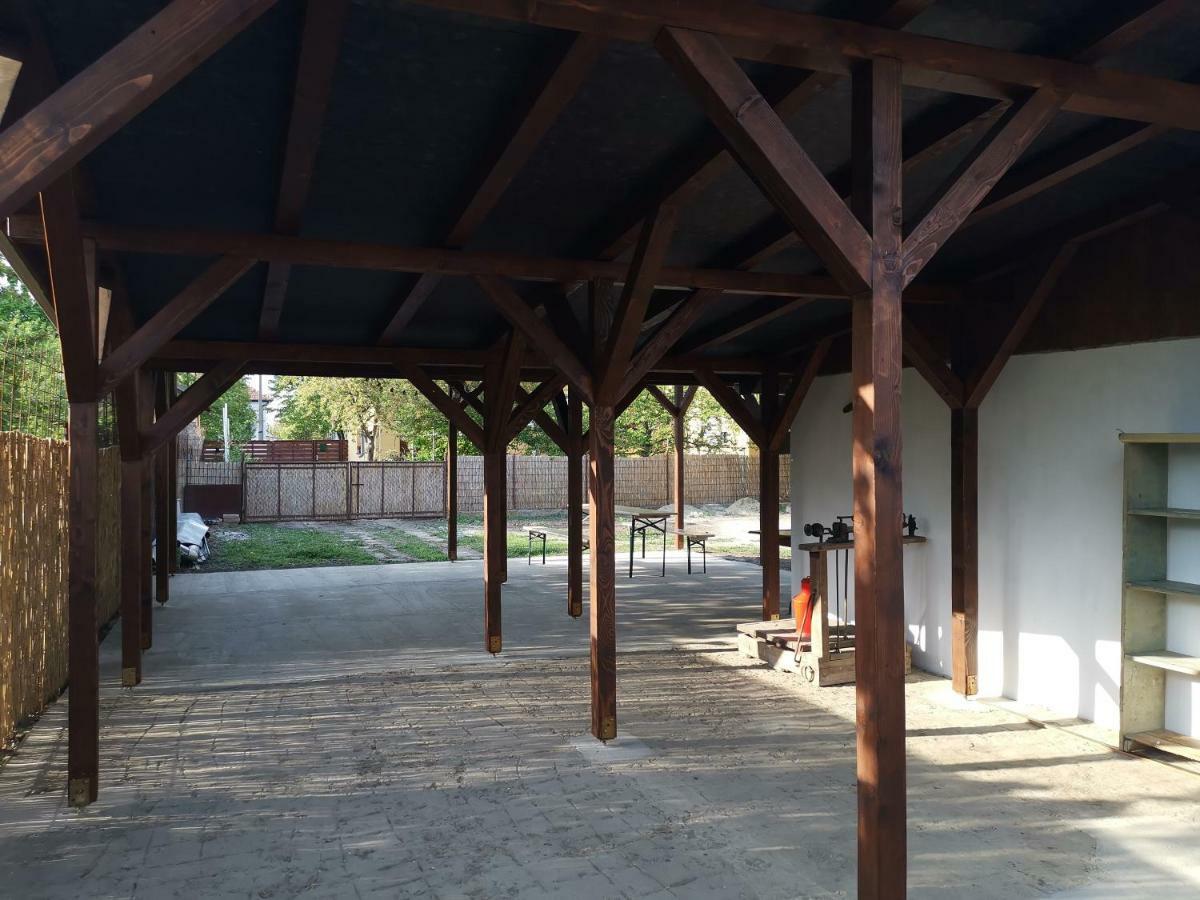 Hársfák Vila Mezokovacshaza Exterior foto